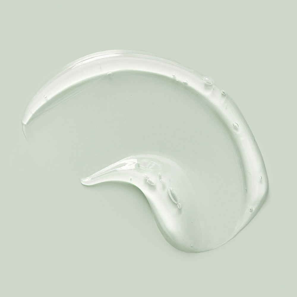 NARD Tea Tree Blemish Soothing Serum 75ml : sérum à la texture verte sur fond vert clair, marque NARD, contexte beauté