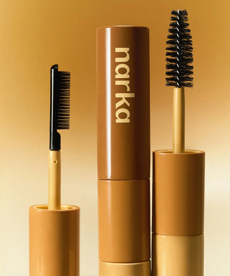 NARKA Hype Fit Hair Mascara [Winter Edition] de Narka, brosses à l’arrière-plan doré d’hiver, photo produit