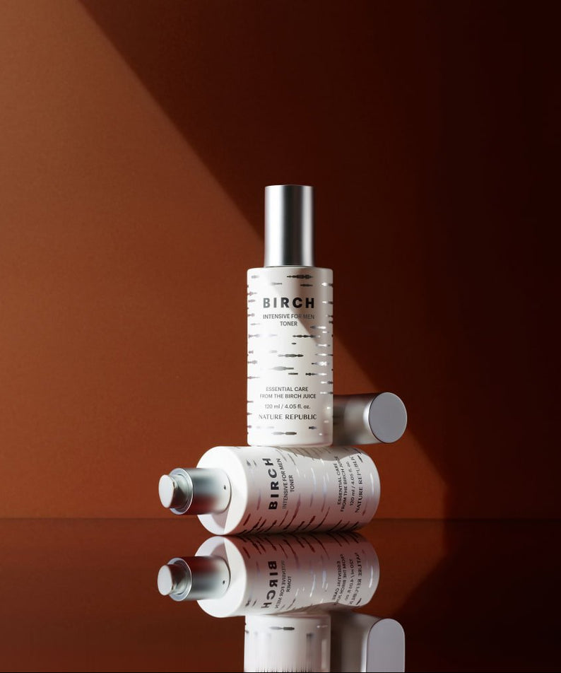 NATURE REPUBLIC Birch Intensive For Men Toner 120ml, deux flacons sur fond marron, soin visage pour homme, hydratation intensive.