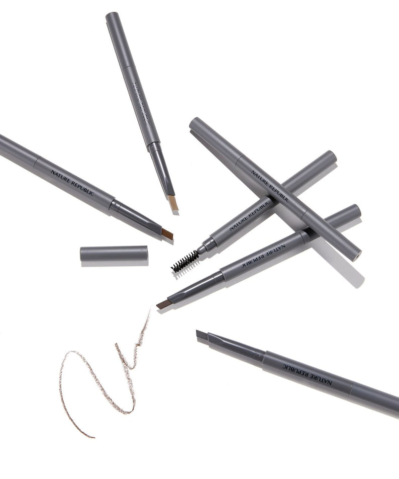NATURE REPUBLIC Botanical Auto Eyebrow sur fond blanc, plusieurs crayons pour sourcils avec des traits dessinés.
