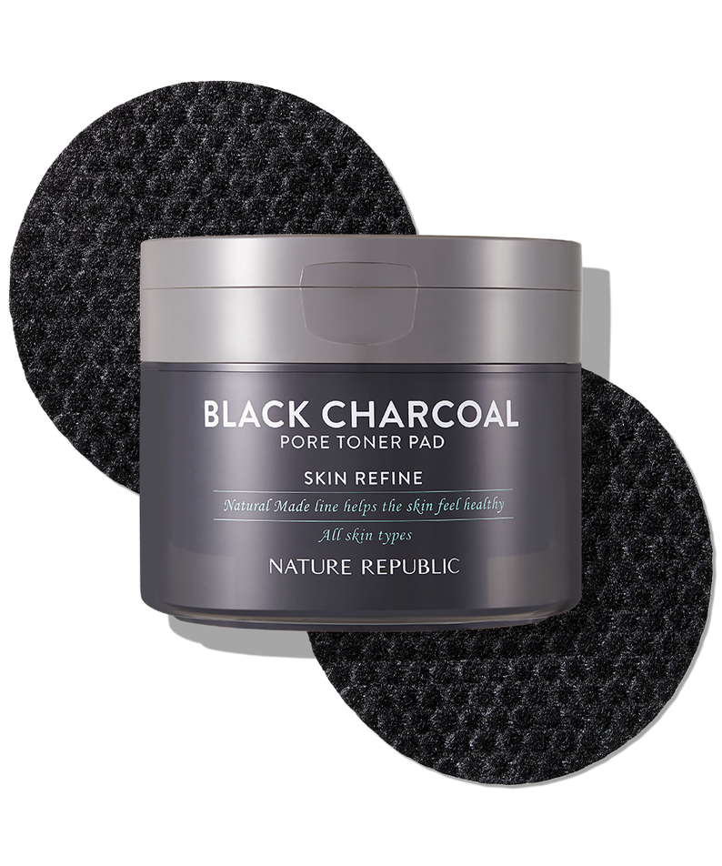 NATURE REPUBLIC Made Black Charcoal pore Toner Pads 100g en noir sur fond blanc, parfaite pour nettoyer les pores et raffiner la peau.