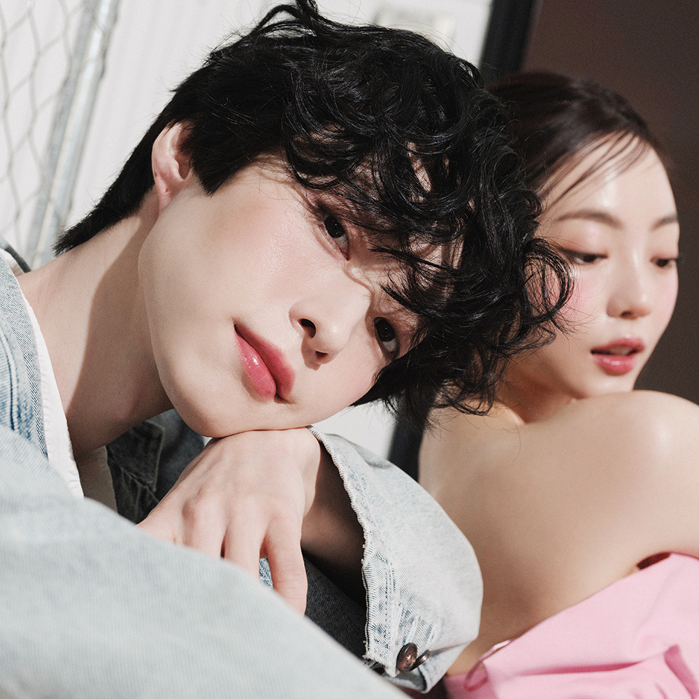 QUA-T The Glass Tattoo Tint