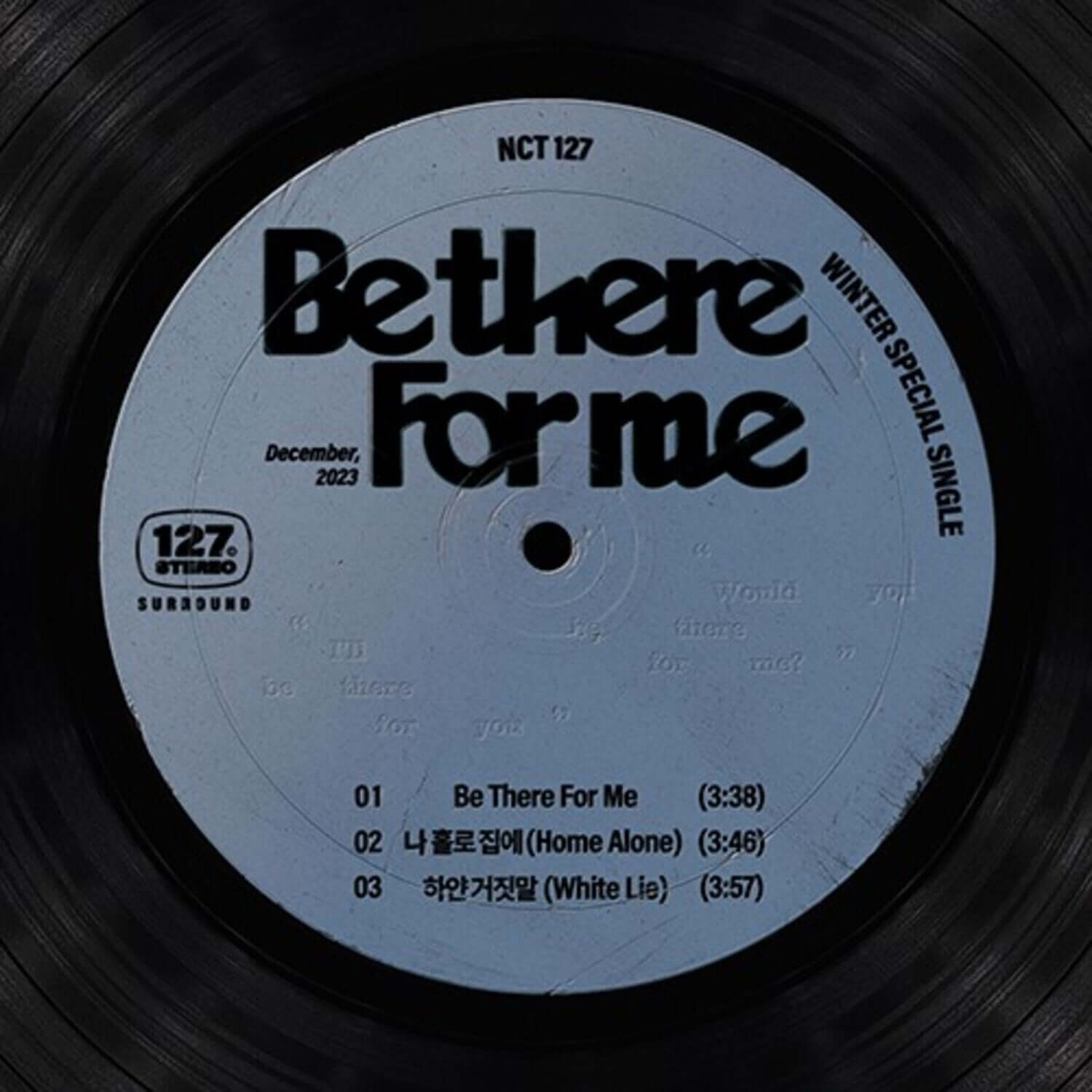 NCT 127 - [Be There For Me] (HOUSE Ver.) - Album Kpop : pochette vinyle sur fond noir, visuel disque de la marque NCT 127