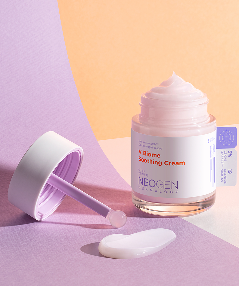 NEOGEN V Biome Soothing Cream 60g, pot et crème sur fond pastel, marque NEOGEN V, image produit.