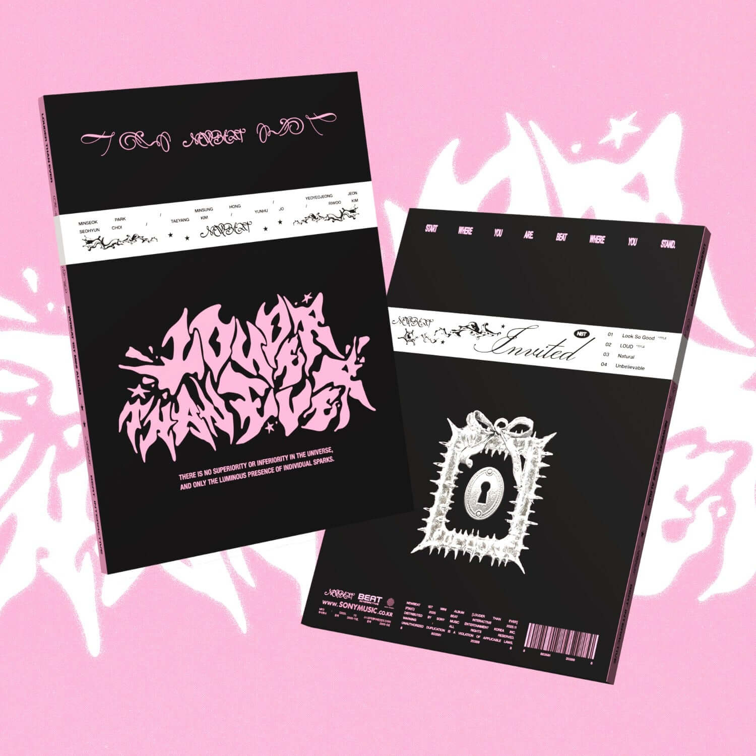NEWBEAT - [LOUDER THAN EVER] - Album Kpop de la marque NEWBEAT, pochette noire et rose sur fond rose vif
