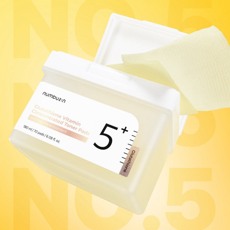 NUMBUZIN Glutathione C Trace Film Pad 70 Pads de NUMBUZIN, packs de film sur fond jaune, visuel produit