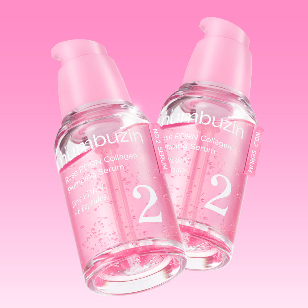 NUMBUZIN No.2 Rose PDRN Collagen Plumping Serum 30ml, flacons roses sur fond rose, produits beauté en vue
