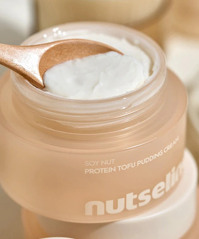 NUTSELINE Soy Nut Protein Tofu Pudding Cream 50ml, pot de crème aux protéines de soja, marque NUTSELINE en gros plan.