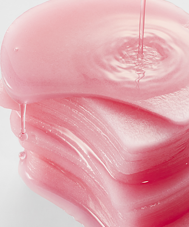 Pads roses de soin ANUA Niacinamide 5 TXA Brightening Pad 60 Pads empilées avec liquide. Soin du visage, éclat et hydratation.