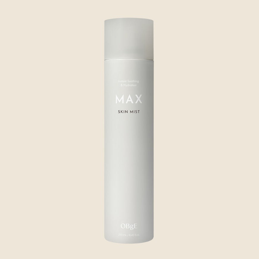OBGE Max Skin Mist 250ml : brume visage OBGE sur fond clair, flacon blanc MAX en contexte produit beauté.