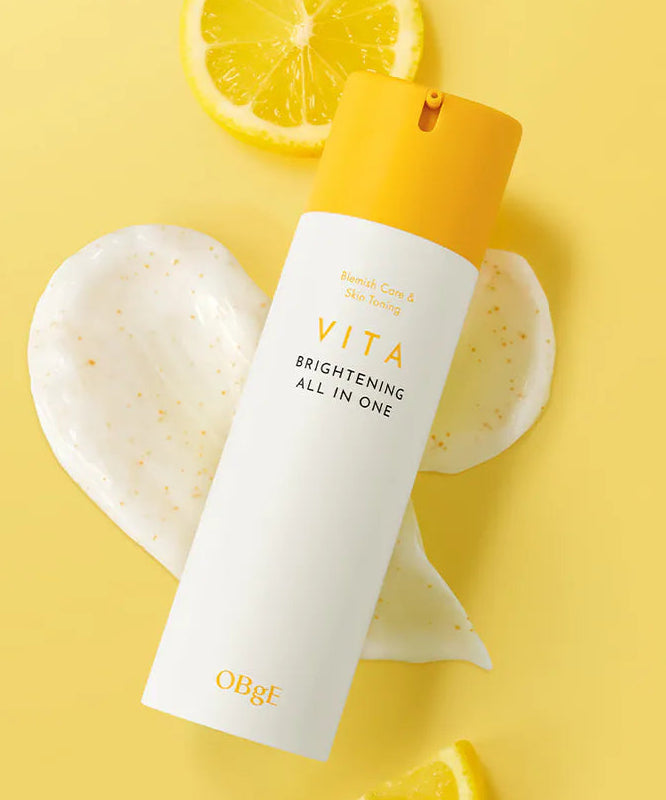 OBGE Vita Brightening All-in-One 150ml : crème éclat avec décor citrons, ambiance jaune, marque OBGE sur fond lumineux.