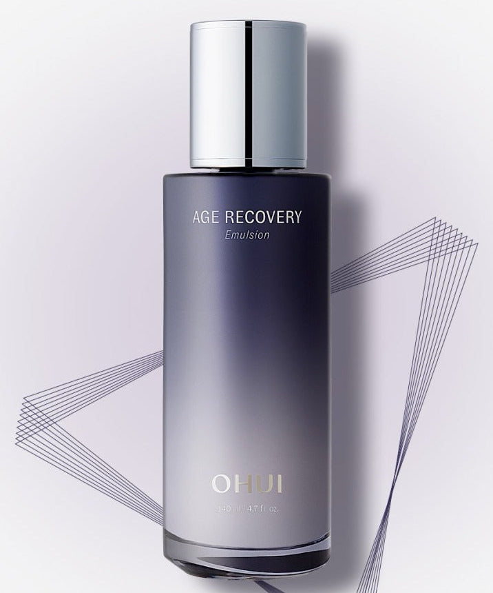 OHUI Age Recovery Emulsion 140 ml, flacon de soins visage OHUI sur fond blanc, design élégant, lignes graphiques.