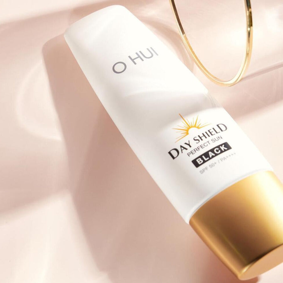 OHUI Day Shield Perfect Sun Black