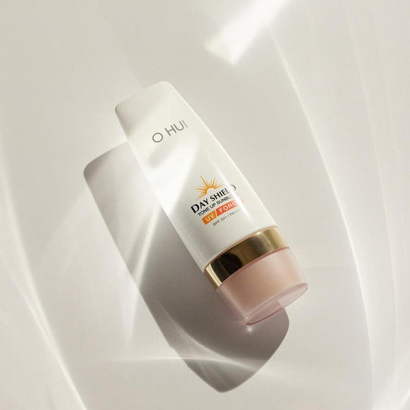 OHUI Day Shield Tone Up Sun Block UV Force 50ml disponible sur Ma petite Coree, ton Eshop 100% K-beauty en direct de Seoul