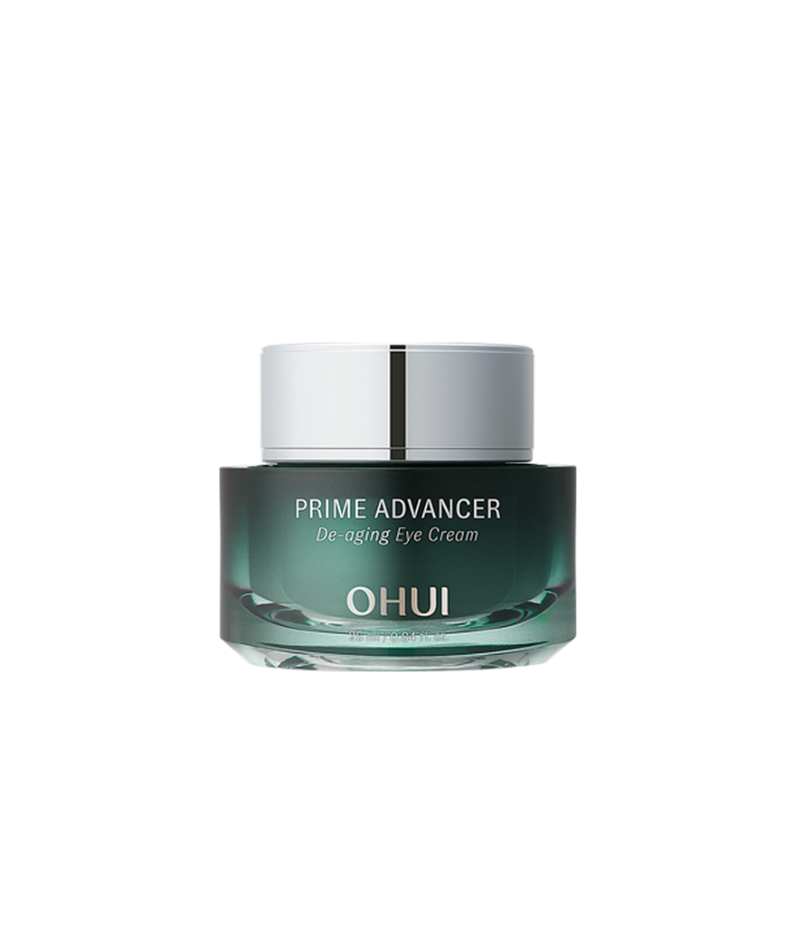 Décris l'image en français : OHUI  Prime Advancer De-Aging Eye Cream 25ml, pot de crème pour les yeux sur fond noir.
