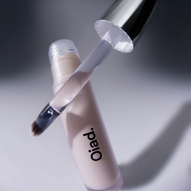 OIAD  Cover Perfecting Mirror Brushed Concealer