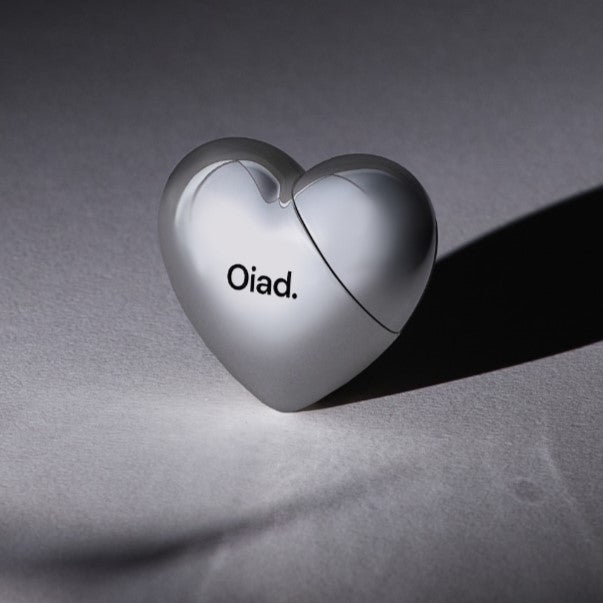 OIAD Mousse Cheek On Silveric Heart