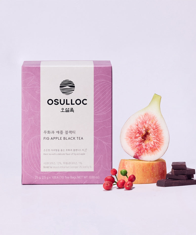 OSULLOC Fig Apple Black Tea 10 P : boîte de thé noir à la figue et pomme, avec figue, chocolat et fruits sur fond clair.