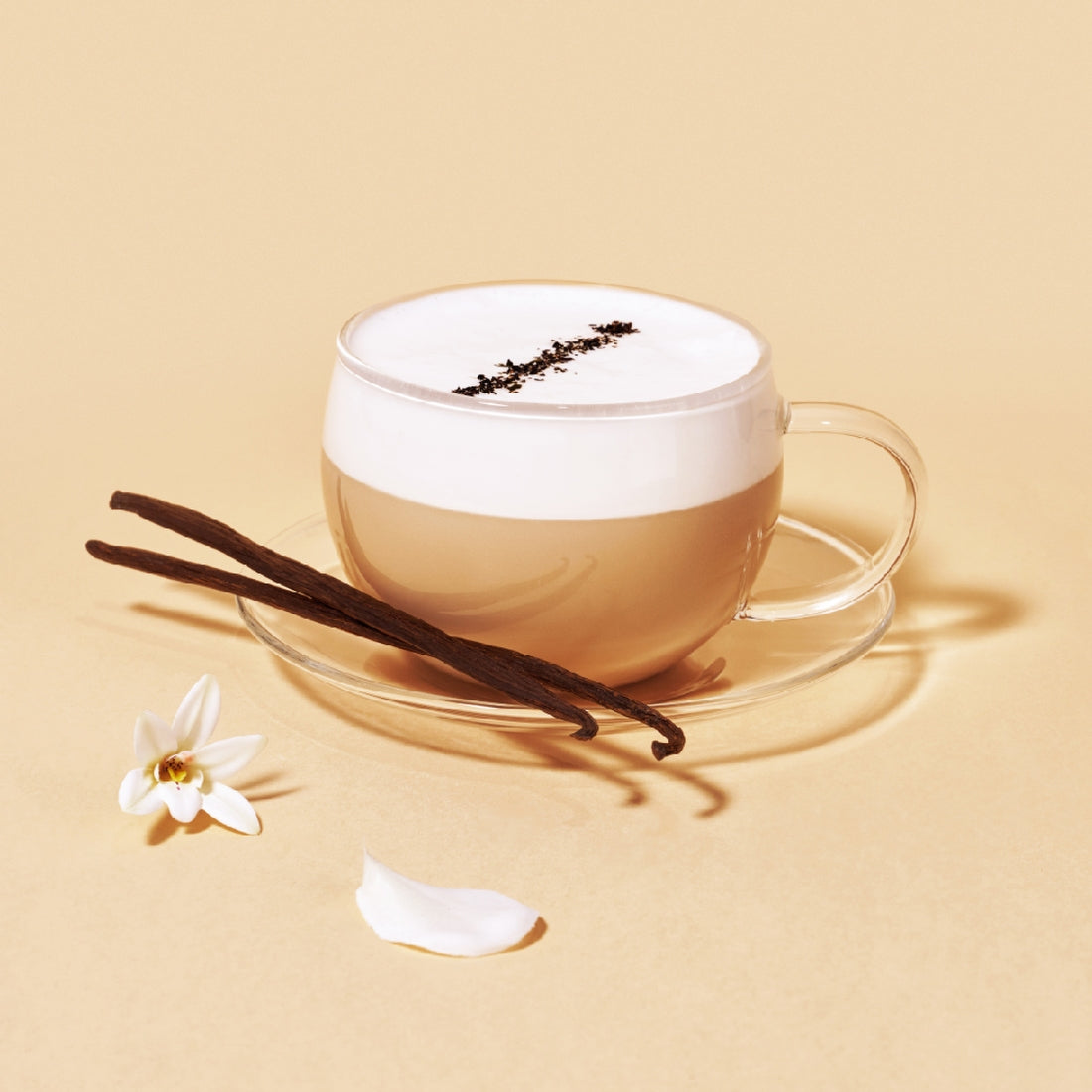 OSULLOC Vanilla Honey Black Tea 20 P : tasse au miel et vanille, thé noir, marque OSULLOC sur fond beige, ambiance brunch