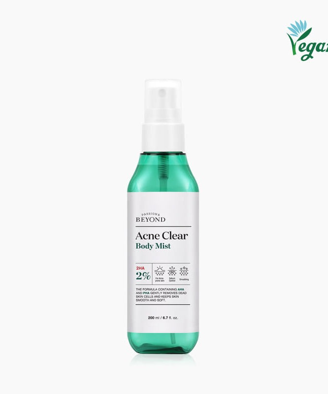 PASSON & BEYOND Acne Clear Body Mist 200ml : brume anti-acné en flacon vert sur fond blanc, produit de la marque