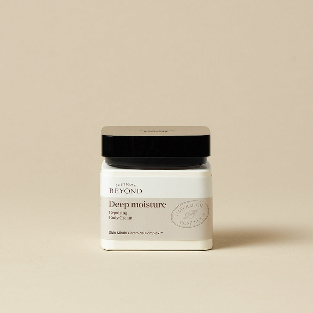 PASSON & BEYOND Deep Moisture Repairing Body Cream 150ml, pot crème sur fond beige, marque bien visible.
