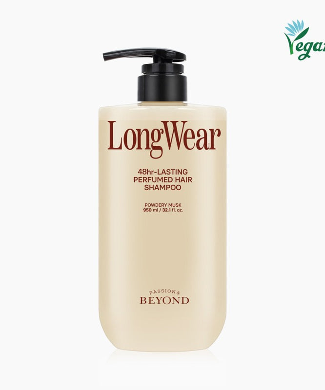 PASSON & BEYOND LongWear 48hr Lasting Perfumed Hair Shampoo 950ml, flacon beige sur fond blanc, produit Végān.