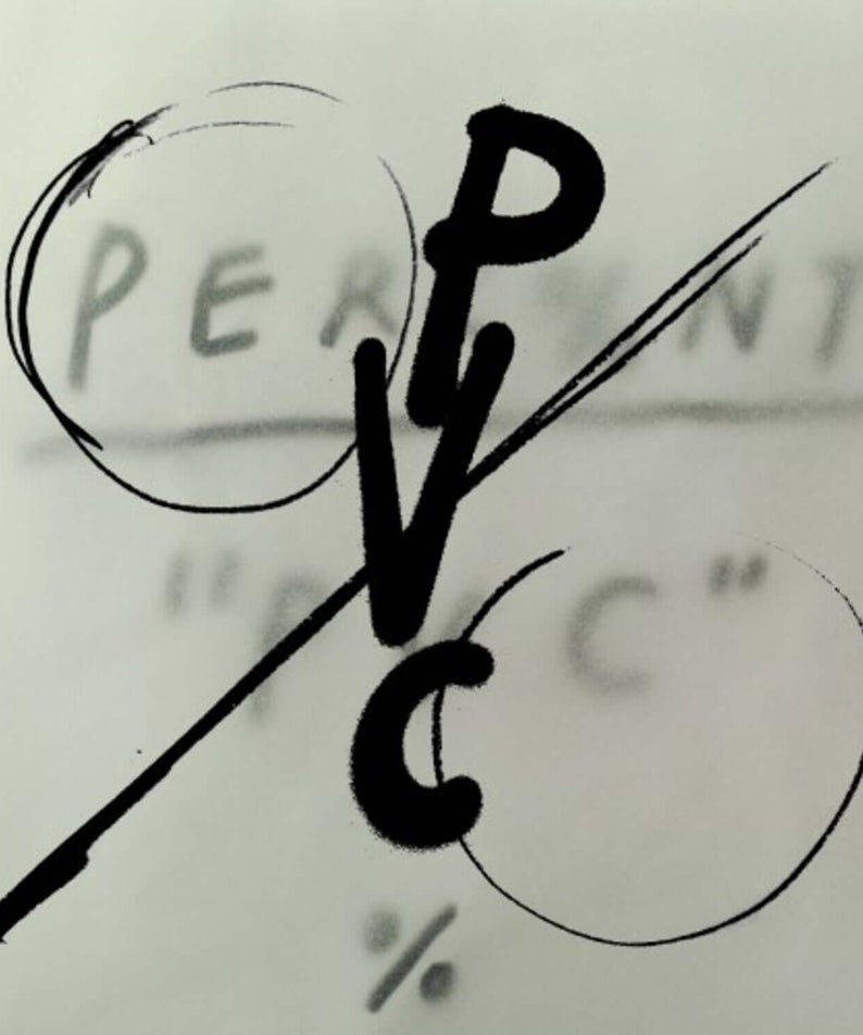 PERC%NT - 1st Album [PVC] - Album Kpop : pochette illustrée abstraite avec P E & C, style manga.