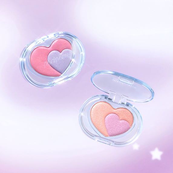 PERIPERA Heart Pocket Beam de la marque PERIPERA, palette cœur maquillage sur fond pastel étoilé, gros plan.