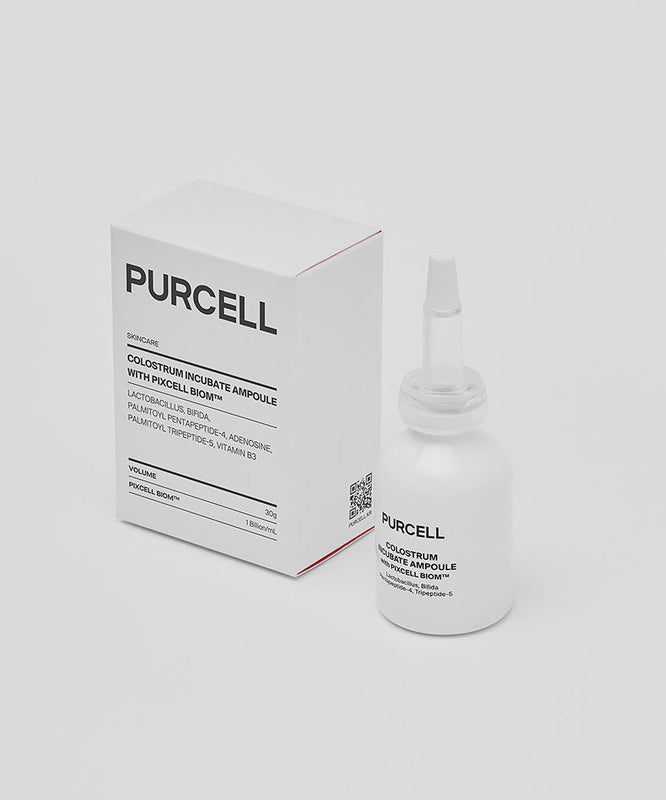 PURCELL Colostrum Incubation Ampoule 30mL, ampoule et boîte PURCELL sur fond clair, contexte produit en studio.