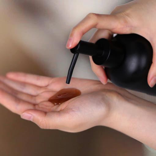 PYUNKANG YUL Black Tea Oral Hair Loos Relief Shampoo 500ml disponible sur Ma petite Coree, ton Eshop 100% K-beauty en direct de Seoul