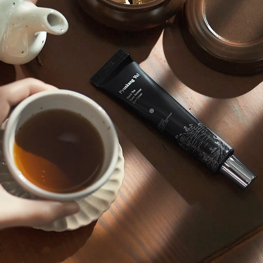 PYUNKANG YUL Black Tea Time Reverse Eye Cream 25ml disponible sur Ma petite Coree, ton Eshop 100% K-beauty en direct de Seoul