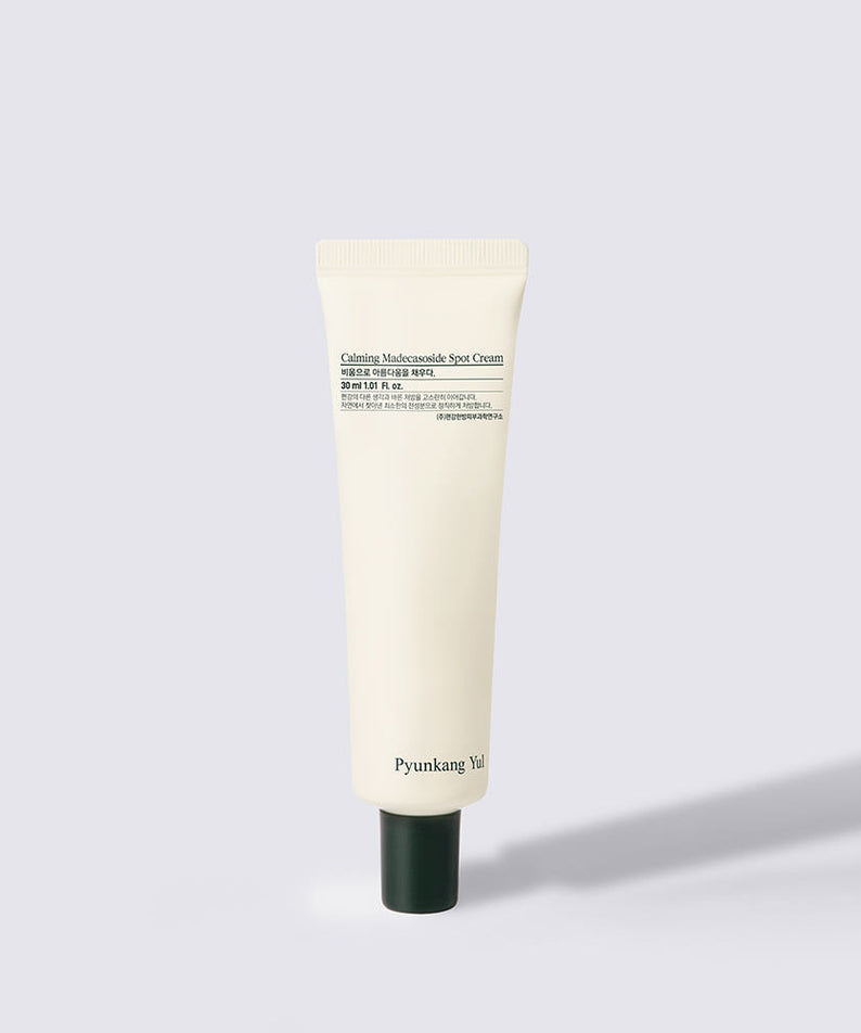 Crème PYUNKANG YUL Calming Madecassoside Spot Cream 30ml, apaisante et ciblée pour une peau saine, tube de 30ml.