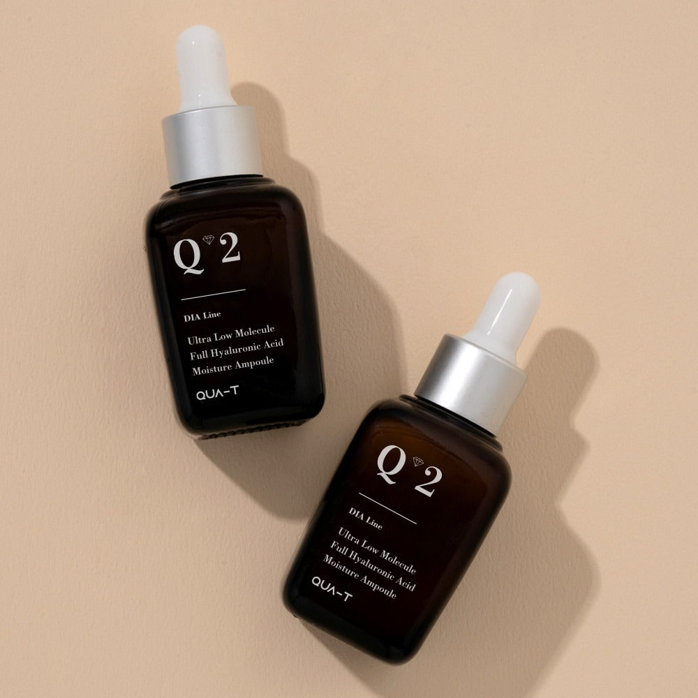 QUA-T Dia ultra-low molecular weight full hyaluronic acid moisture ampoule 30ml de QUA-T, sérums sur fond beige
