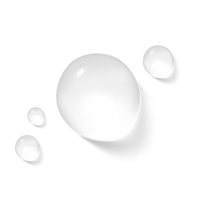 QUA-T Petavegan Large Capacity Toner 300ml de la marque QUA-T, flacons blancs sur fond clair.