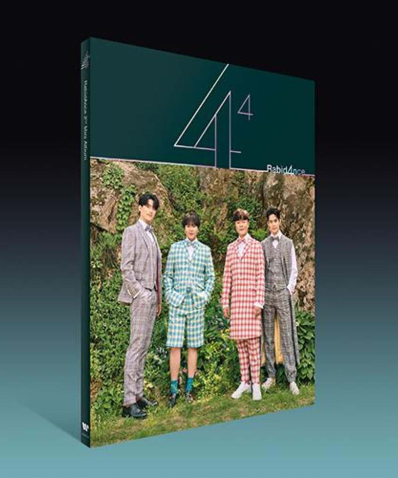 RAVI - [The fourth power of four - 4⁴] (A Ver.) - Album Kpop, cover avec groupe en tenue dans la nature