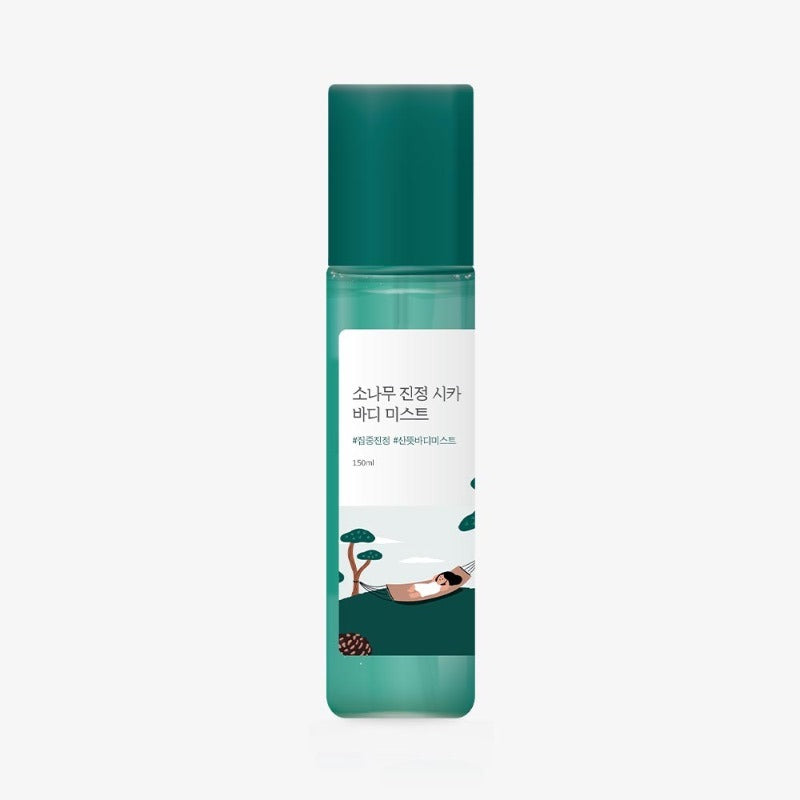 ROUND LAB  Pine Calming Cica Body Mist 150ml, marque et spray apaisant sur fond blanc, flacon vert.