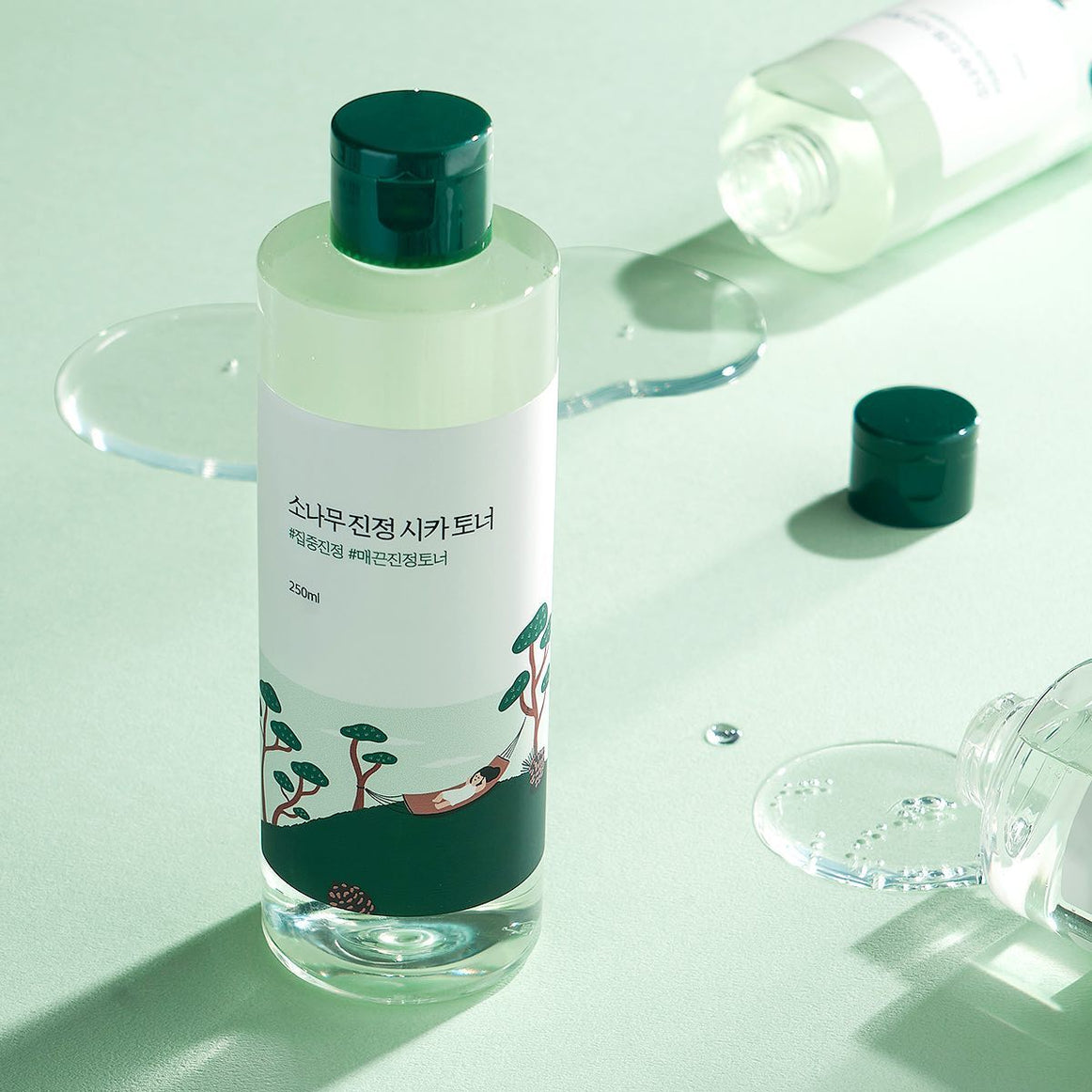 ROUNDLAB Pine Calming Cica Toner 250ml disponible sur Ma petite Coree, ton Eshop 100% K-beauty en direct de Seoul