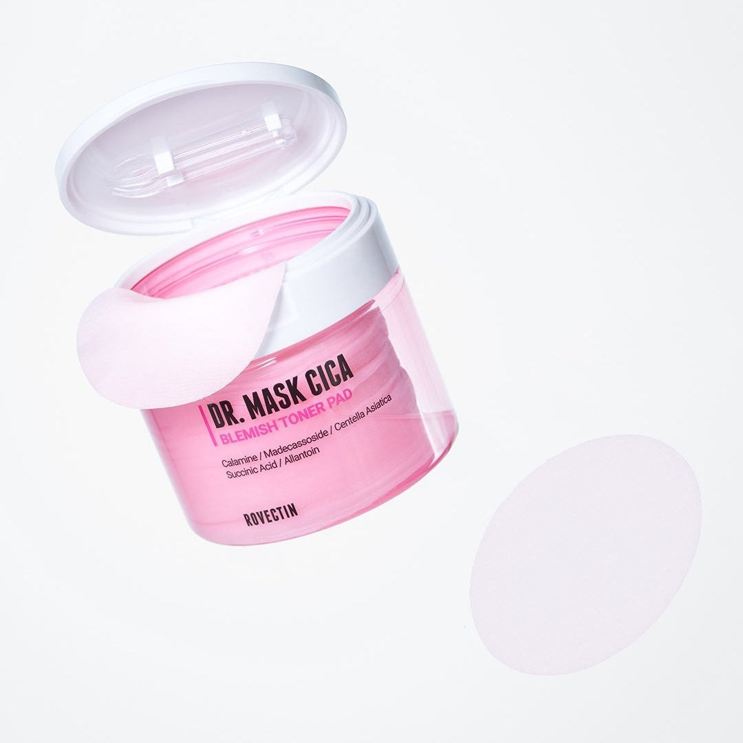 ROVECTIN Dr.Mask Cica Blemish Toner Pads 60 Sheets, boîtier rose et pads sur fond blanc, produit skincare.