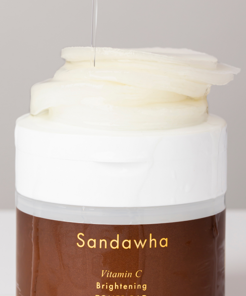 SANDAWHA Vitamin C Whitening Toner pad 60 Sheets, produit éclaircissant pour la peau avec vitamine C, 60 tampons pratiques.