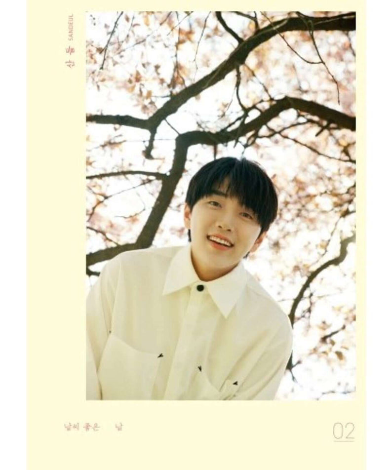 SANDEUL - 2nd Album - Album Kpop, couverture avec portrait en extérieur sous fleurs, style Kpop, marque SANDEUL