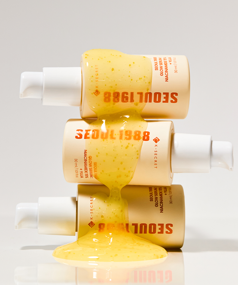 SEOUL 1988  Niacin Yuja Serum 30ml de la marque Seoul 1988, flacons sur fond blanc, gel jaune texturé