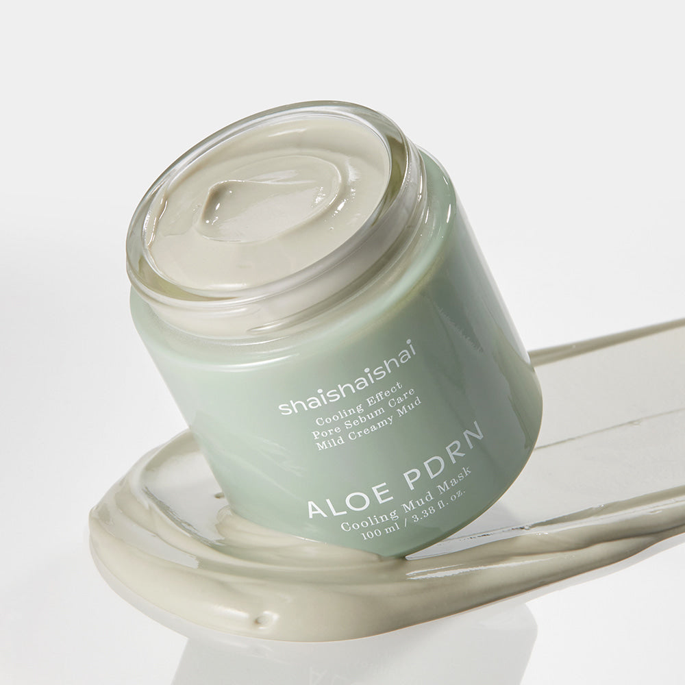 SHAISHAISHAI [1+1]Aloe PDRN Cooling Mud Mask 100ml, pot de masque à la boue verte, ambiance spa sur fond clair