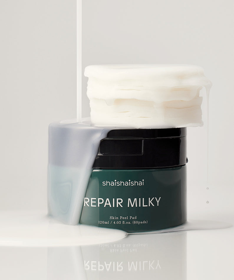 SHAISHAISHAI Repair Milky Skin Peel Pad 60 Pads 120ml, pot crème blanc/bleu sur fond clair (marque shais'hais'hai).