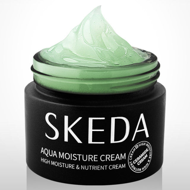 SKEDA Aqua Moisture Cream 50g, pot de crème hydratante SKEDA sur fond blanc, gel d’eau vert visible