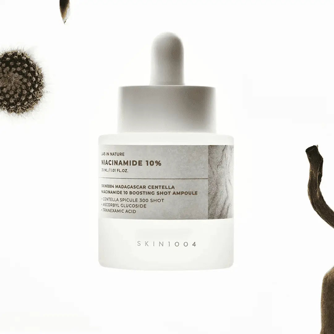 SKIN1004 Madagascar Centella Niacinamide 10 Boosting Shot Ampoule 30ml, flacon sérum blanc sur fond clair, marque SKIN1004