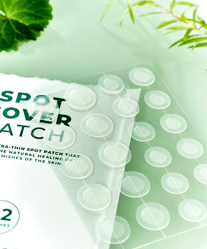 SKIN1004 Spot Cover Patch 22patch, marque SKIN1004, patchs transparents sur fond vert avec feuilles et gouttes