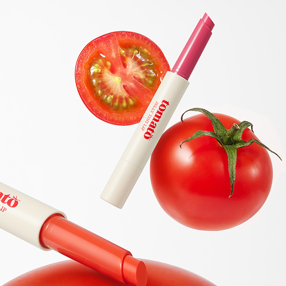 SKINFOOD Tomato Jelly Tint Lip, tube et rouge à lèvres sur fond blanc avec tomate rouge et tranche, visuel maquillage.