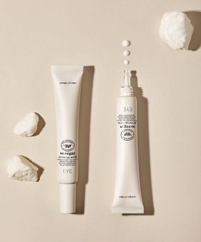SO NATURAL Soft Eye Sal Butter 30ml, marque SO NATURAL, crème contour des yeux sur fond beige avec textures visuelles.