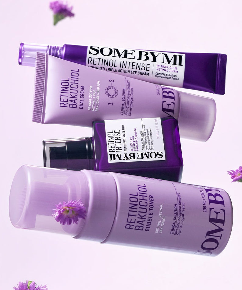 Produits SOMEBYMI Retinol Bakuchiol Bubble Toner 100ml avec emballage violet et fleurs pour soins de la peau efficaces.