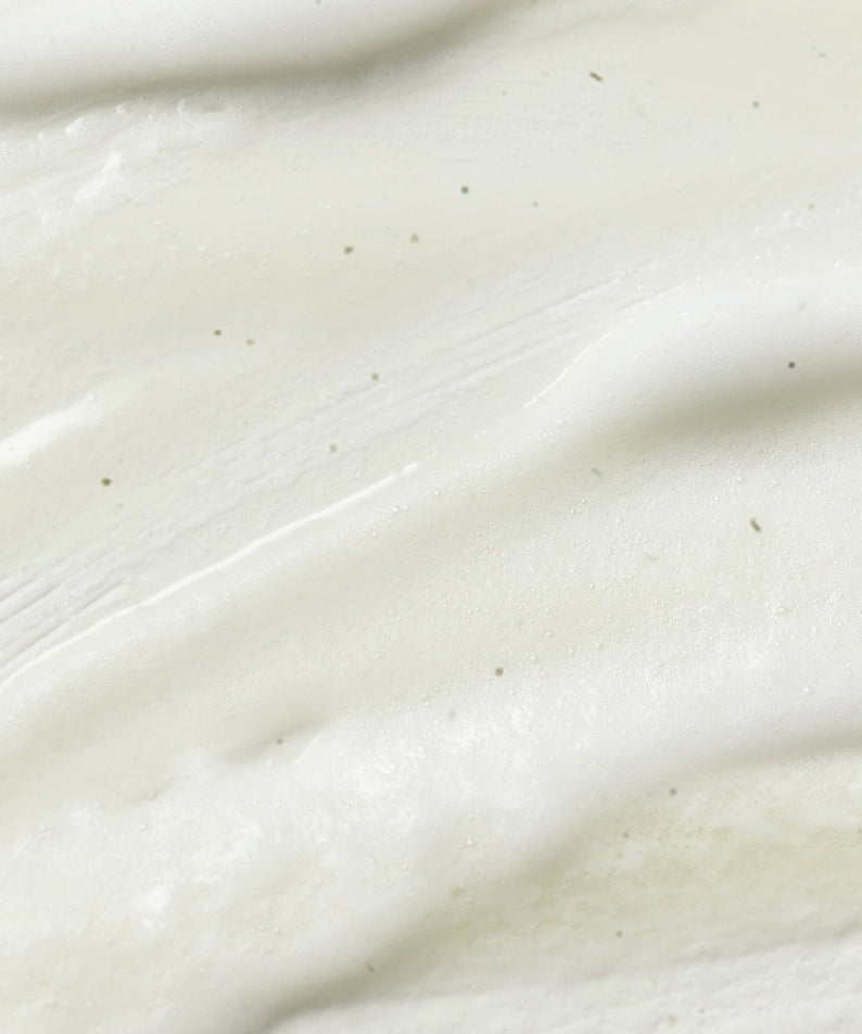 Texture du SOME BY MI Super Matcha Pore Clean Cleansing Gel 100ml, mousse nettoyante visage, désincrustant pour pores, 100ml.